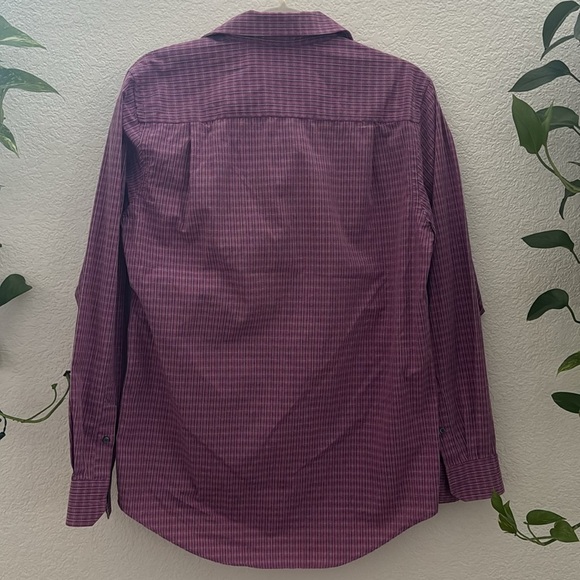 Van Heusen Purple Plaid Long Sleeve Dress Shirt Men’s Size Small - Picture 4 of 5